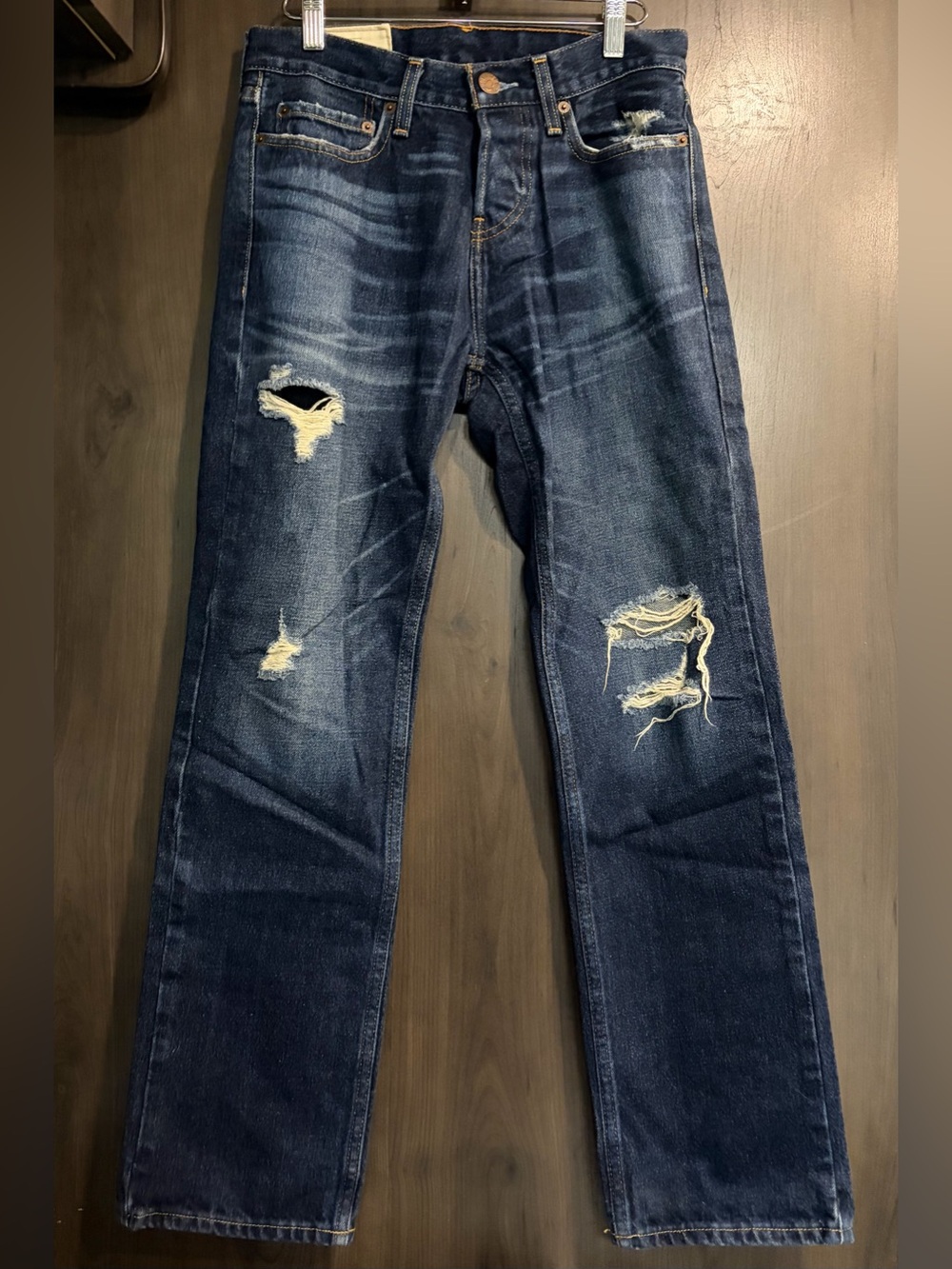 Hollister Men's Dark Blue Distressed classic Straight button, fly  Jeans 26x30